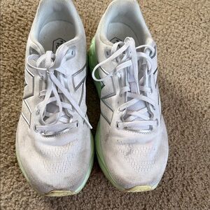 New Balance White and Mint Sneakers